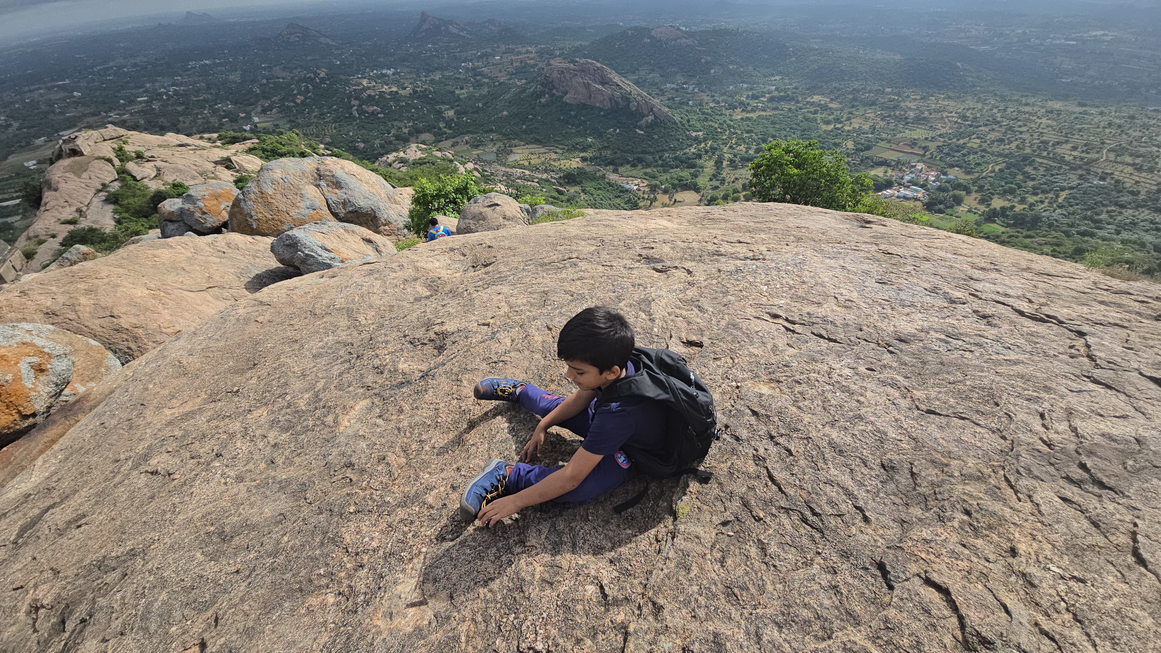 Rayakottai Fort Hill Trek – Ruins and Caves